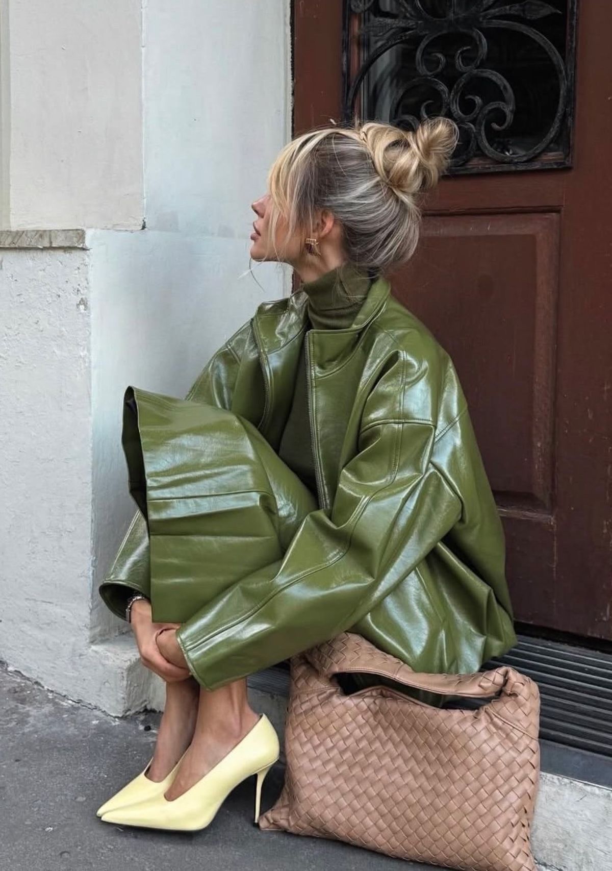 Chic spring outfit featuring an architectural olive green tailoring set and contrasting butter yellow shoes for a refined, tonal look